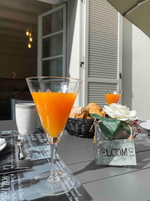 La Casa Di Gio: Piccolo Gioiello In Centro Como Ngoại thất bức ảnh